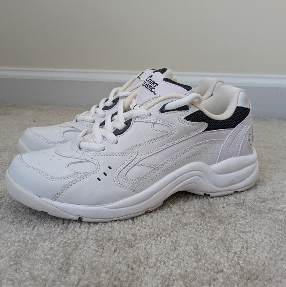 Kirkland Signature Court Classic Cross Trainer - Picture 1 of 11